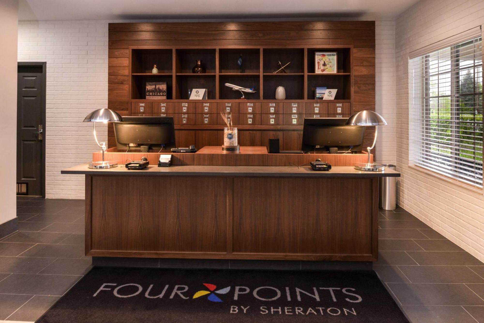 Four Points By Sheraton Mount Prospect O'Hare Exterior photo